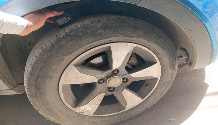 2017 Tata NEXON XZ PLUS DIESEL, Diesel, Manual, 2,21,498 km, tyre