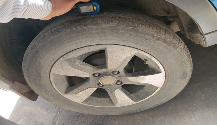 2017 Tata NEXON XZ PLUS DIESEL, Diesel, Manual, 2,21,498 km, tyre