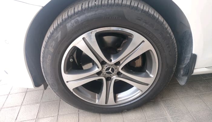 2018 Mercedes Benz E Class E 220 CDI AVANTGARDE, Diesel, Automatic, 1,45,997 km, tyre
