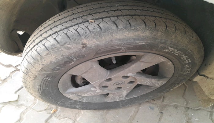 2015 Renault Duster 110 PS RXZ 4X4 MT DIESEL, Diesel, Manual, 45,479 km, tyre