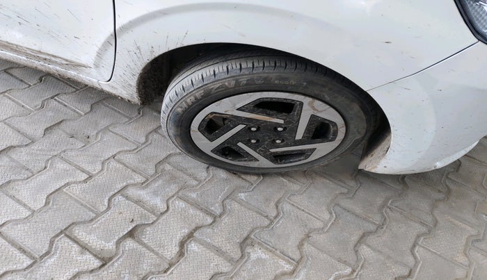 2023 Hyundai GRAND I10 NIOS SPORTZ 1.2 KAPPA VTVT, Petrol, Manual, 32,705 km, tyre