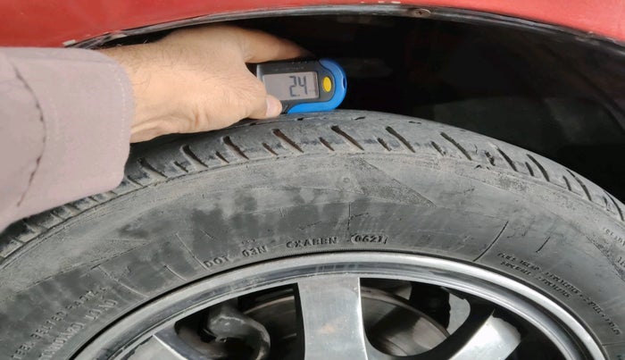 2017 Tata Tiago XM PETROL, Petrol, Manual, 1,08,609 km, tyre