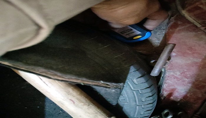 2017 Tata Tiago XM PETROL, Petrol, Manual, 1,08,609 km, tyre