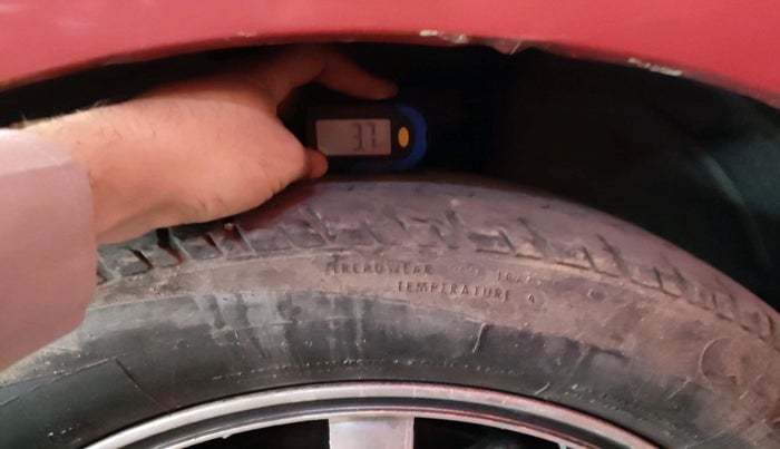 2017 Tata Tiago XM PETROL, Petrol, Manual, 1,08,609 km, tyre