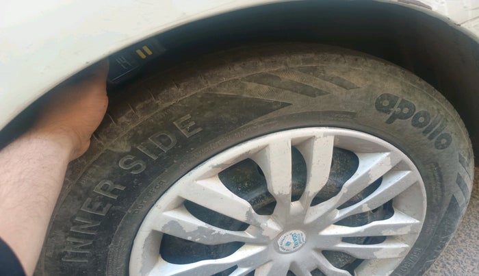 2011 Maruti Swift Dzire VXI, CNG, Manual, 1,72,187 km, tyre