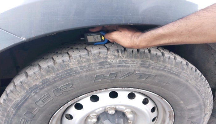 2017 ISUZU D-MAX S-CAB 2.5 TD, Diesel, Manual, 1,46,490 km, tyre