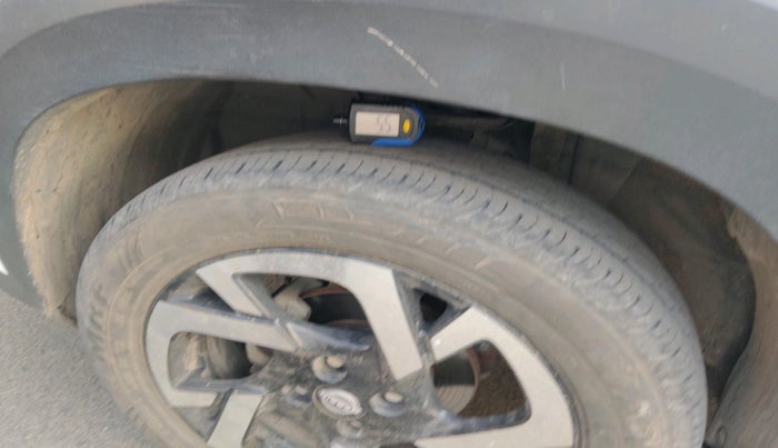 2024 Nissan MAGNITE XV Premium AMT, Petrol, Automatic, 23,523 km, tyre