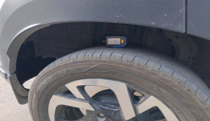 2024 Nissan MAGNITE XV Premium AMT, Petrol, Automatic, 23,523 km, tyre