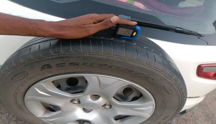 2017 Ford Ecosport TREND 1.5L DIESEL, Diesel, Manual, 1,51,091 km, tyre