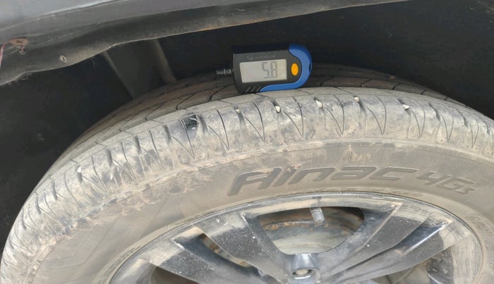 2018 Maruti Vitara Brezza ZDI PLUS AMT, Diesel, Automatic, 1,03,901 km, tyre