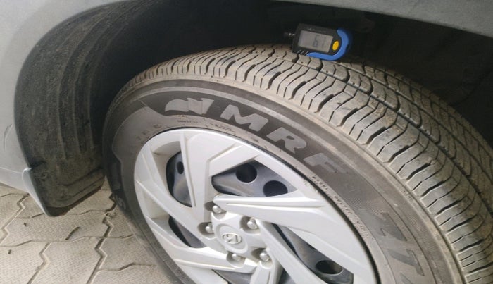 2020 Hyundai Creta EX 1.5 DIESEL, Diesel, Manual, 1,37,879 km, tyre