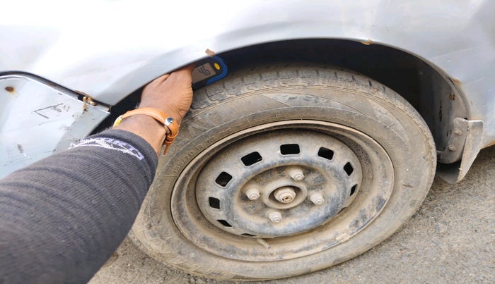 2011 Chevrolet Spark LT 1.0, Petrol, Manual, 70,107 km, tyre