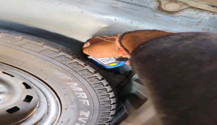 2011 Chevrolet Spark LT 1.0, Petrol, Manual, 70,107 km, tyre