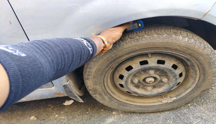 2011 Chevrolet Spark LT 1.0, Petrol, Manual, 70,107 km, tyre