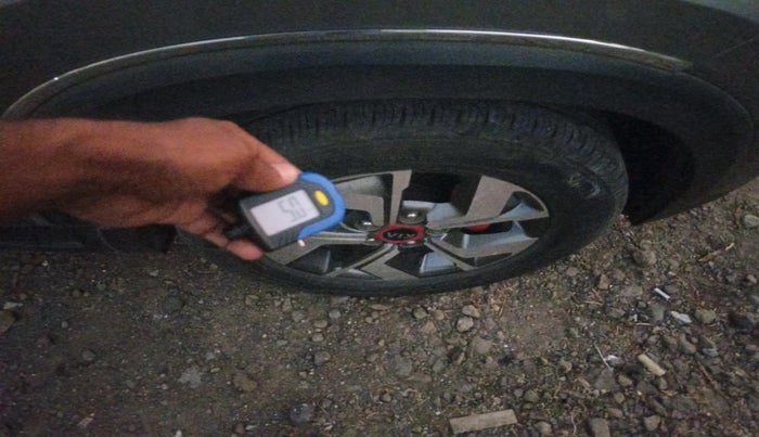 2021 KIA SONET GTX PLUS 1.0 IMT, Petrol, Manual, 1,05,303 km, tyre