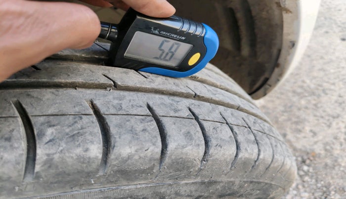 2016 Maruti Swift LXI, Petrol, Manual, 1,14,280 km, tyre