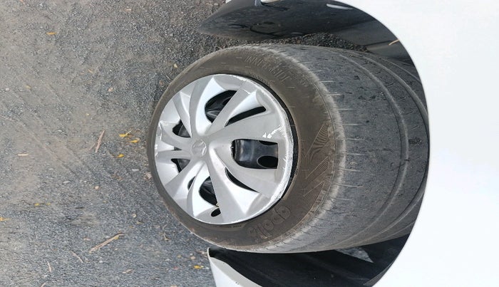 2016 Maruti Wagon R 1.0 VXI, Petrol, Manual, 1,09,815 km, tyre