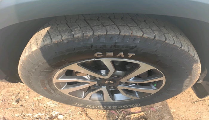 2022 Mahindra SCORPIO-N Z8 L DIESEL AT 2WD 7 STR, Diesel, Automatic, 84,646 km, tyre