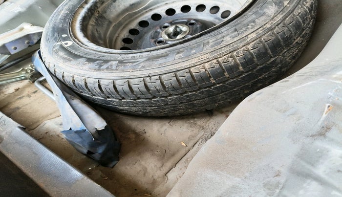 2014 Honda City 1.5L I-VTEC SV, Petrol, Manual, 88,728 km, tyre