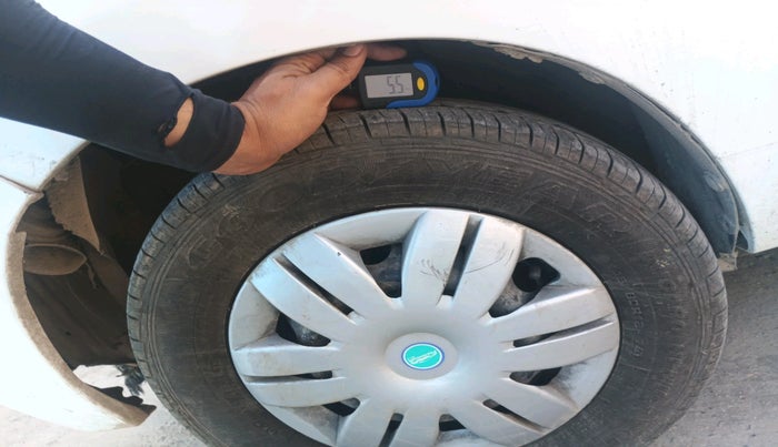 2020 Maruti Alto LXI CNG, CNG, Manual, 1,09,548 km, tyre