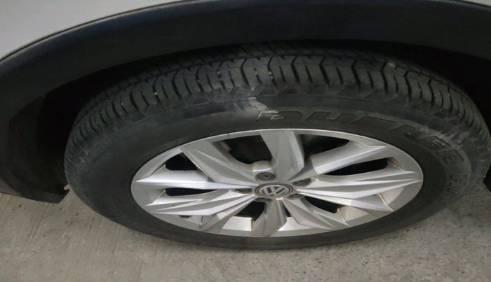 2018 Volkswagen TIGUAN HIGHLINE TDI AT, Diesel, Automatic, 1,28,654 km, tyre