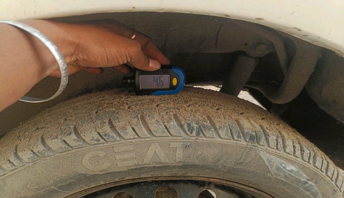 2014 Maruti Wagon R 1.0 LXI CNG, CNG, Manual, 89,724 km, tyre