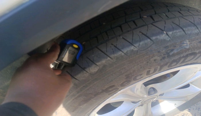 2019 Tata Harrier XZ 2.0L DUAL TONE, Diesel, Manual, 1,22,067 km, tyre