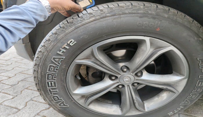 2020 Tata Harrier XT 2.0L KRYOTEC, Diesel, Manual, 33,628 km, tyre