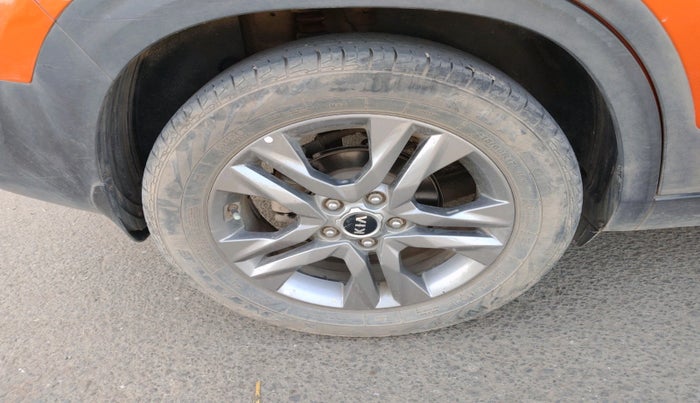 2019 KIA SELTOS HTX 1.5 DIESEL, Diesel, Manual, 55,896 km, tyre