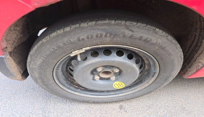 2017 Maruti Baleno ALPHA DIESEL 1.3, Diesel, Manual, 3,29,212 km, tyre