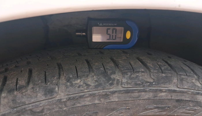 2015 Hyundai Grand i10 ASTA AT 1.2 KAPPA VTVT, Petrol, Automatic, 60,302 km, tyre