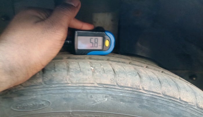 2015 Tata Bolt XT REVOTRON, Petrol, Manual, 41,777 km, tyre