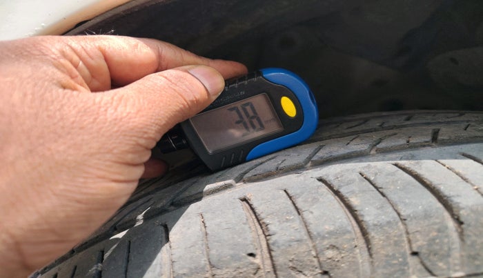 2012 Honda Jazz 1.2 L I-VTEC SELECT, Petrol, Manual, 91,805 km, tyre