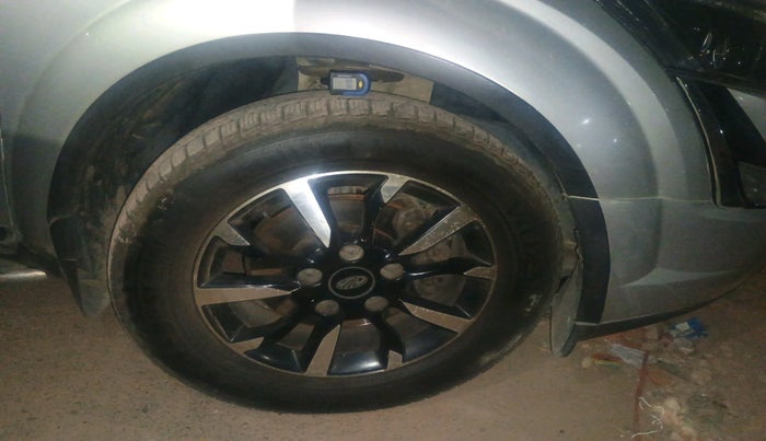 2019 Mahindra XUV500 W11, Diesel, Manual, 45,966 km, tyre