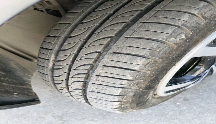 2019 Tata Tiago XZ PETROL, Petrol, Manual, 86,604 km, tyre