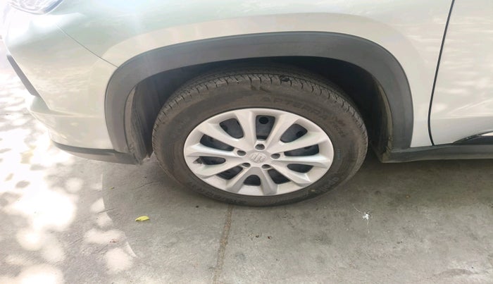 2025 Maruti Grand Vitara DELTA SMART HYBRID, Petrol, Manual, 9,013 km, tyre