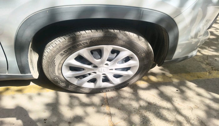 2025 Maruti Grand Vitara DELTA SMART HYBRID, Petrol, Manual, 9,013 km, tyre