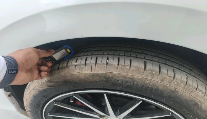 2020 Honda City 1.5L I-VTEC ZX CVT, Petrol, Automatic, 1,13,901 km, tyre