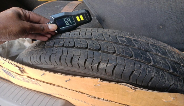 2011 Hyundai i10 MAGNA 1.2, CNG, Manual, 95,000 km, tyre