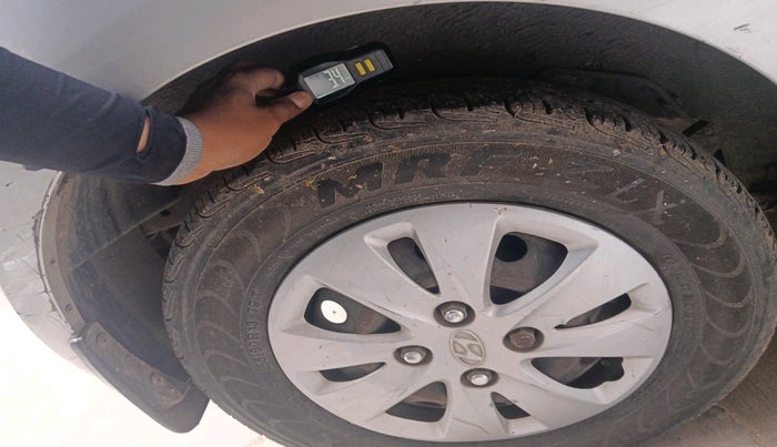 2011 Hyundai i10 MAGNA 1.2, CNG, Manual, 95,000 km, tyre