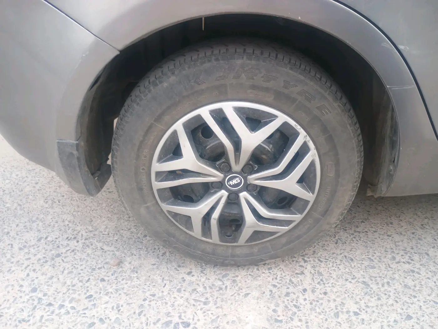 2013 Maruti Swift Dzire VXI, Petrol, Manual, 74,635 km, tyre