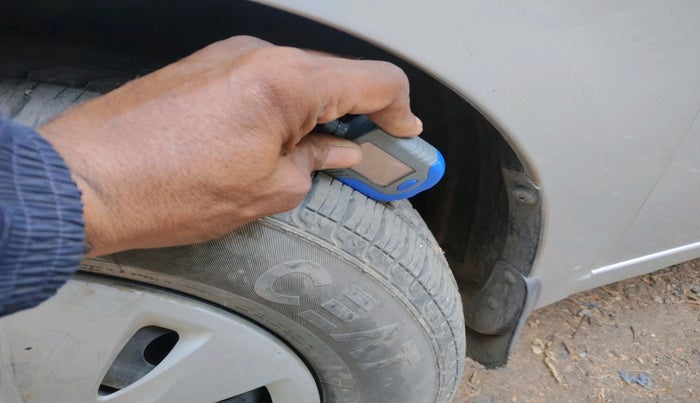 2013 Hyundai i10 SPORTZ 1.2 AT, CNG, Automatic, 65,300 km, tyre