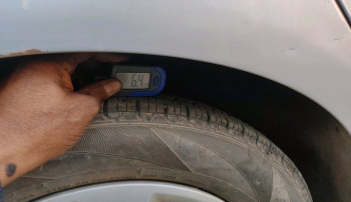 2013 Hyundai i10 SPORTZ 1.2 AT, CNG, Automatic, 65,300 km, tyre