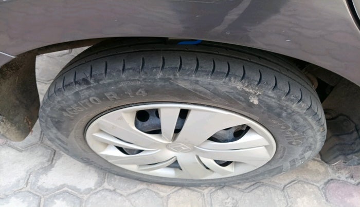 2019 Honda Amaze 1.2L I-VTEC S, Petrol, Manual, 1,16,342 km, tyre