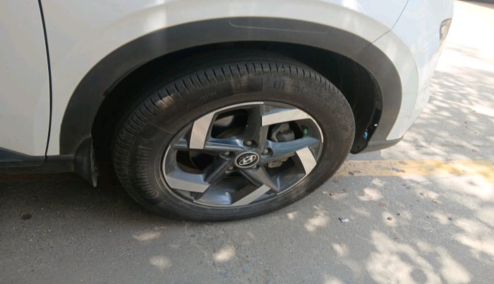 2020 Hyundai VENUE SX 1.4 CRDI, Diesel, Manual, 1,38,615 km, tyre