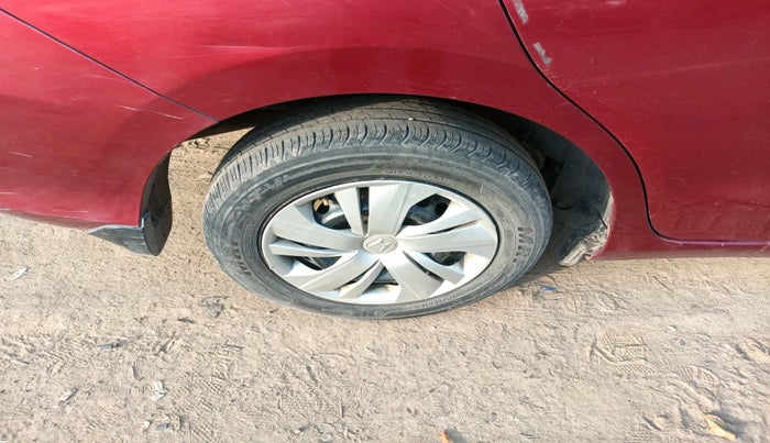 2018 Honda Amaze 1.5L I-DTEC S CVT, Diesel, Automatic, 2,38,449 km, tyre