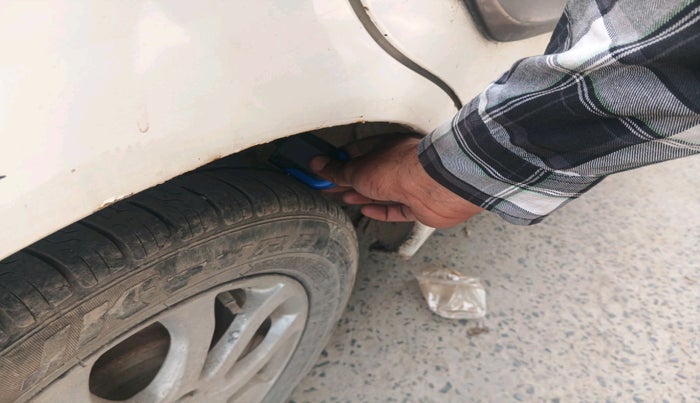 2015 Honda Amaze 1.2L I-VTEC VX, Petrol, Manual, 82,049 km, tyre