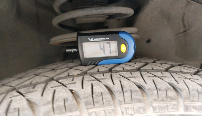 2011 Maruti Swift VXI, Petrol, Manual, 51,380 km, tyre