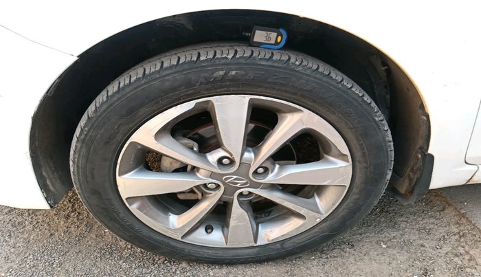 2015 Hyundai Elite i20 ASTA 1.4 CRDI, Diesel, Manual, 1,05,033 km, tyre