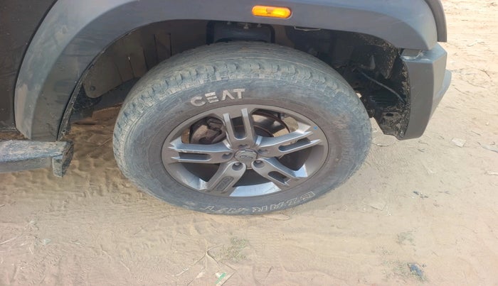 2021 Mahindra Thar LX PETROL HT 4WD AT, Petrol, Automatic, 50,876 km, tyre